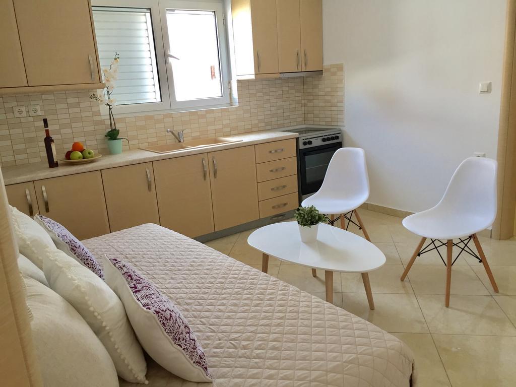 סרנדה Sea And Sun Apartments מראה חיצוני תמונה